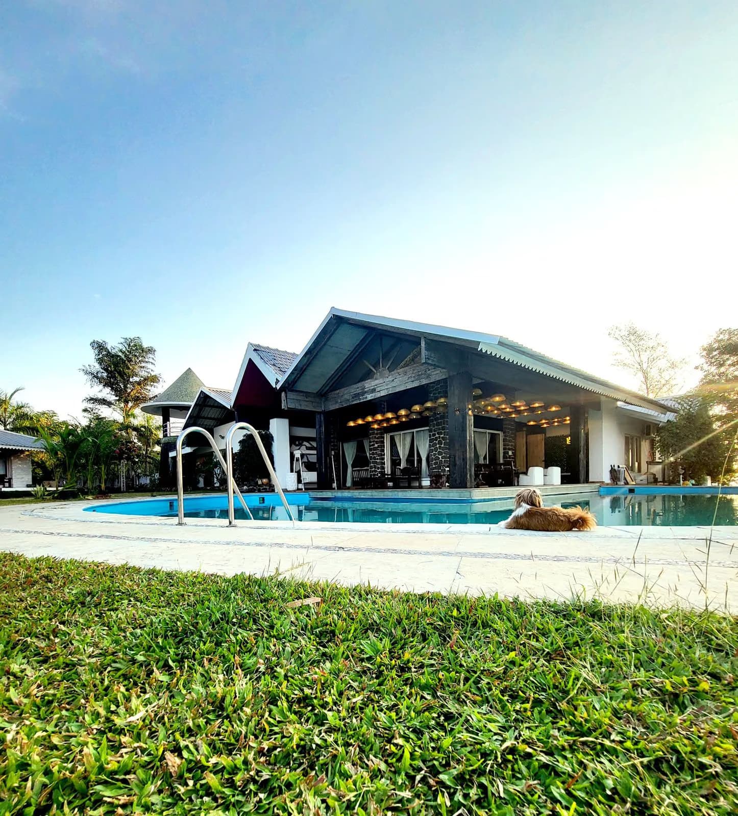 Casa White villa and private pool in Lonavala