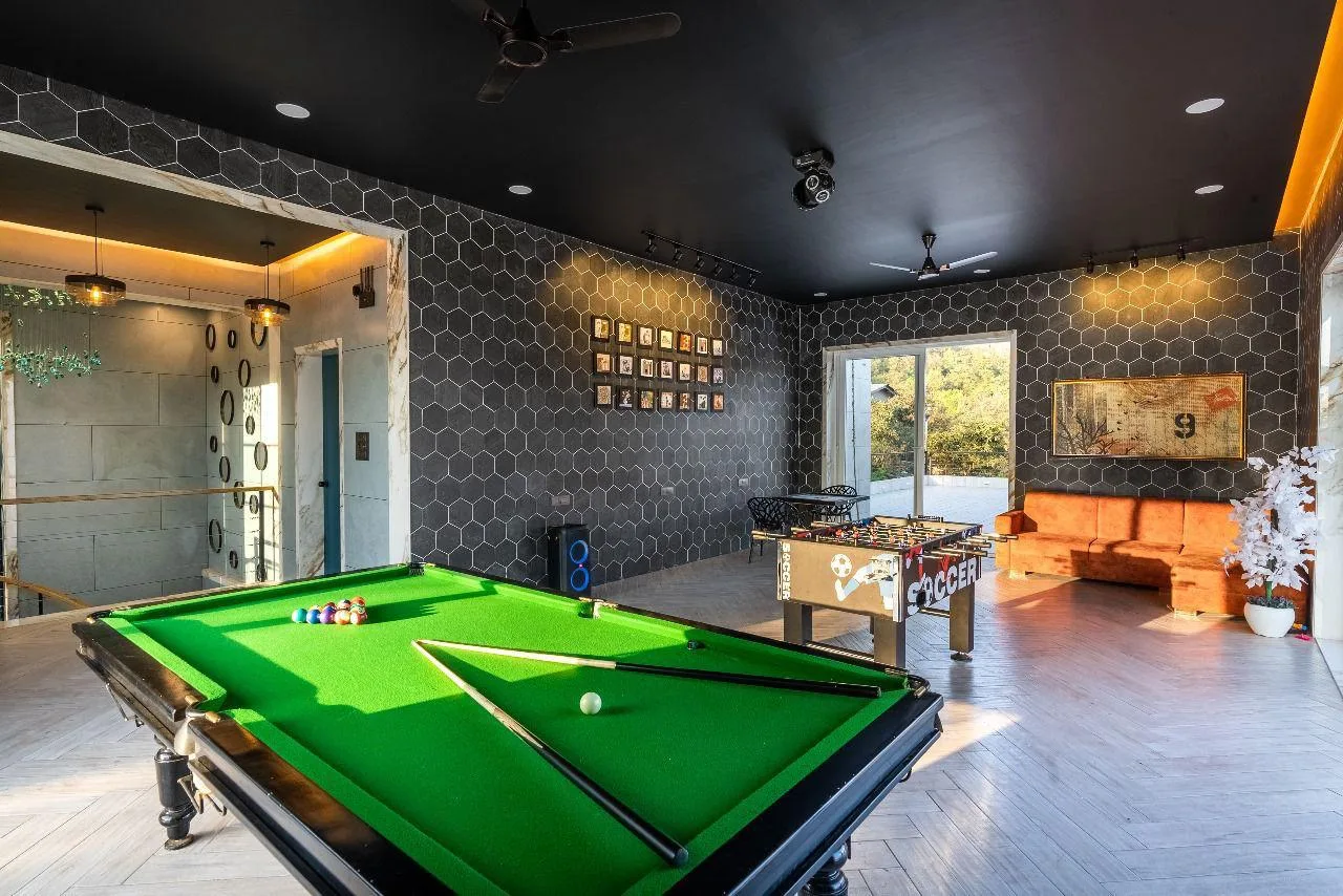 Nirvi Nirvi Game and Disco Room (2)
