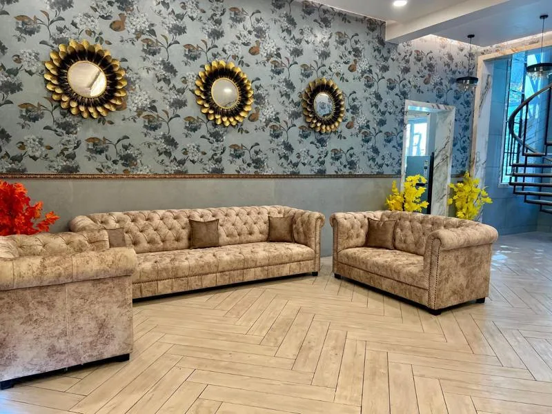 Nirvi Nirvi Living Room (3)
