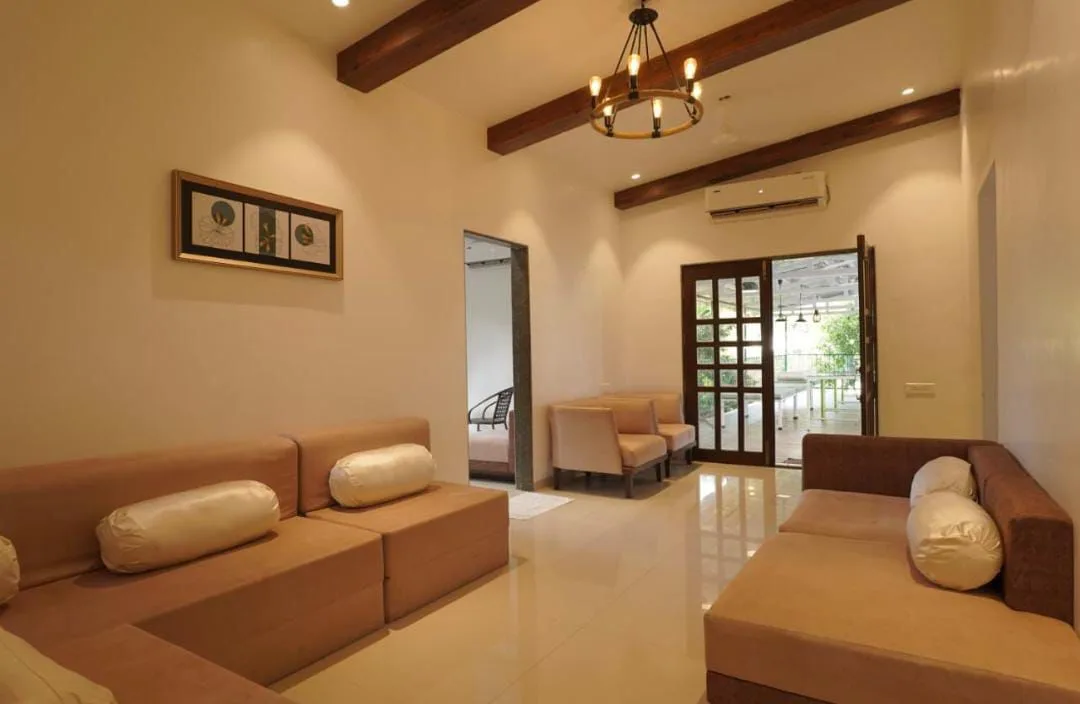 Carn D Carn D Living Room (1)