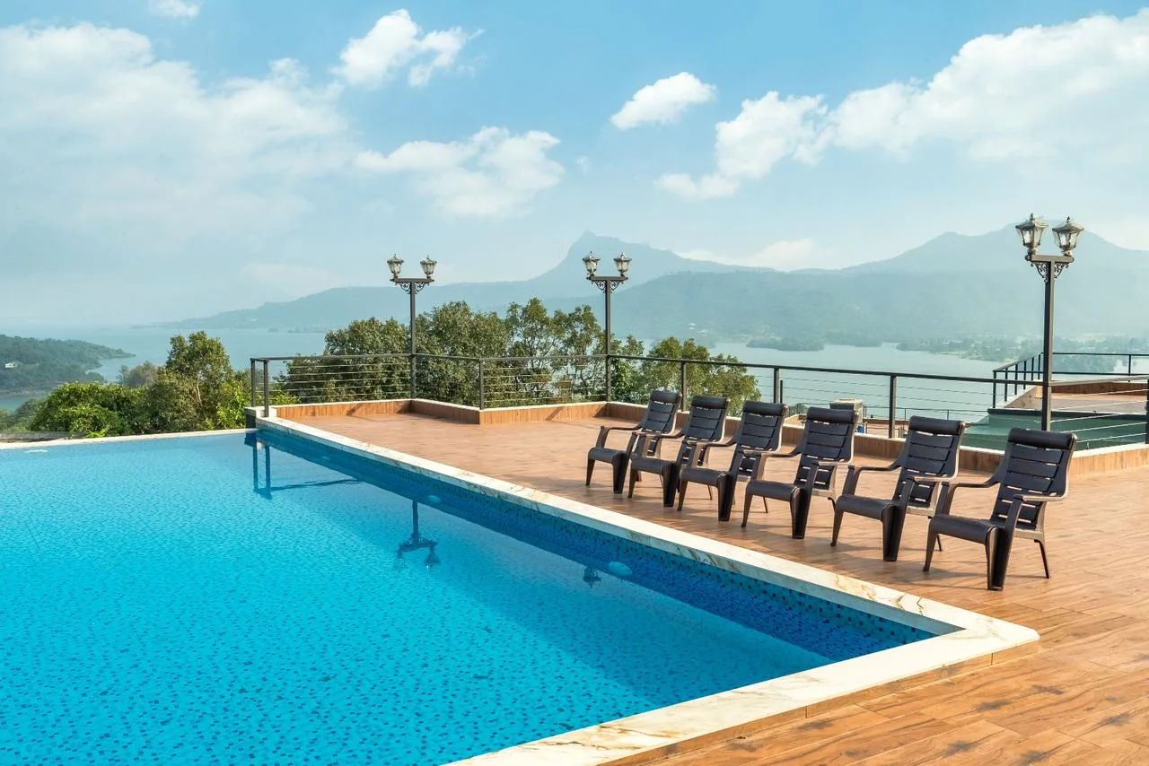 Celestial Nexus Water Ski Infinity Pool (4)