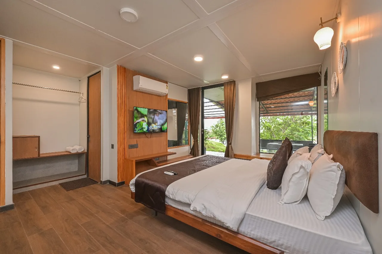 Nirvan Nirvan Luxe 10BHK Lonavala Bedroom (2)