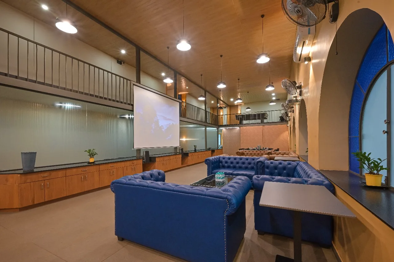 Nirvan Nirvan Luxe 10BHK Lonavala Living Room (11)