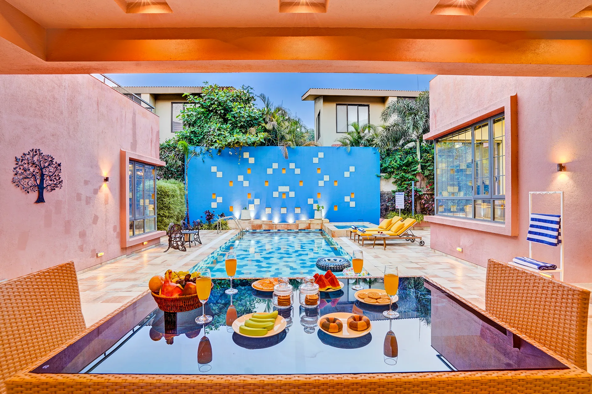 Elysee Elysee 6BHK Swimming Pool (2)