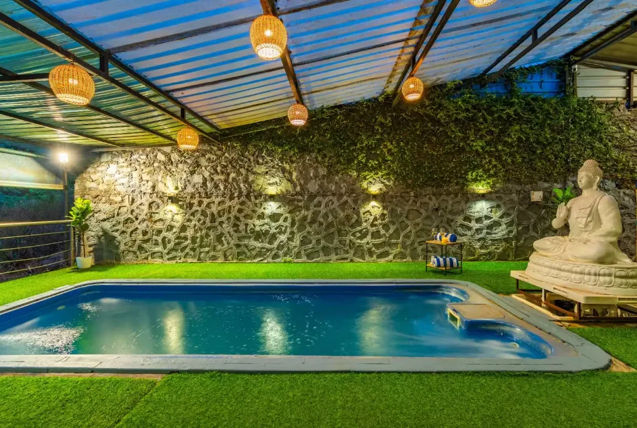 Vitara Vitara Swimming Pool (2)