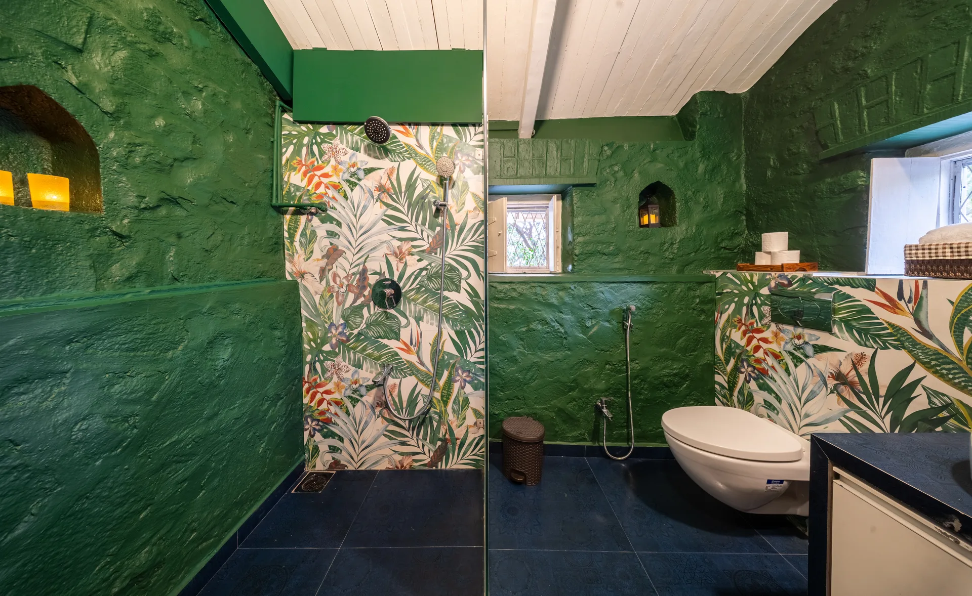 Coconut Grove Coconut Grove Washroom (2)