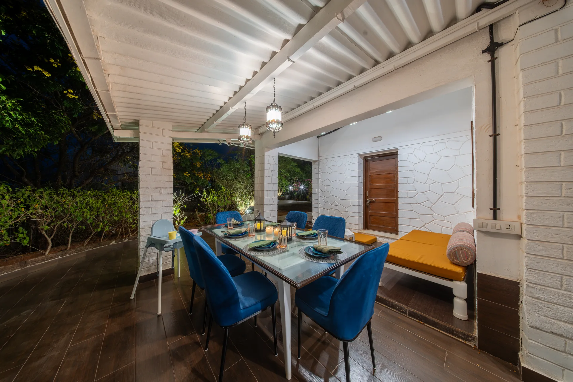 Coconut Grove Coconut Grove Outdoor Sitting