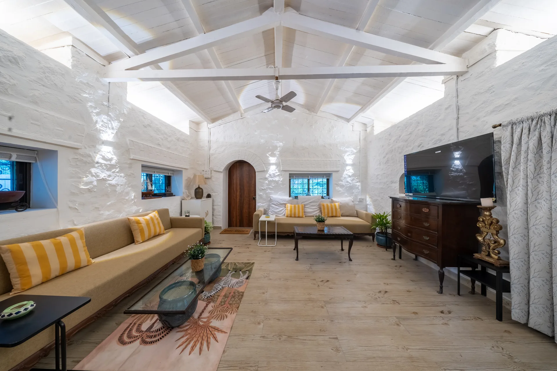 Coconut Grove Coconut Grove Living Room (2)