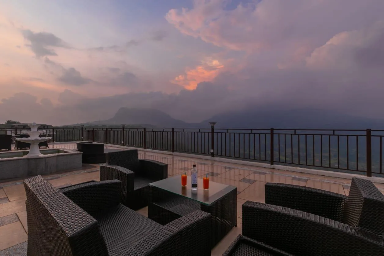 Moonridge Moonridge Outdoor Sitting (3)