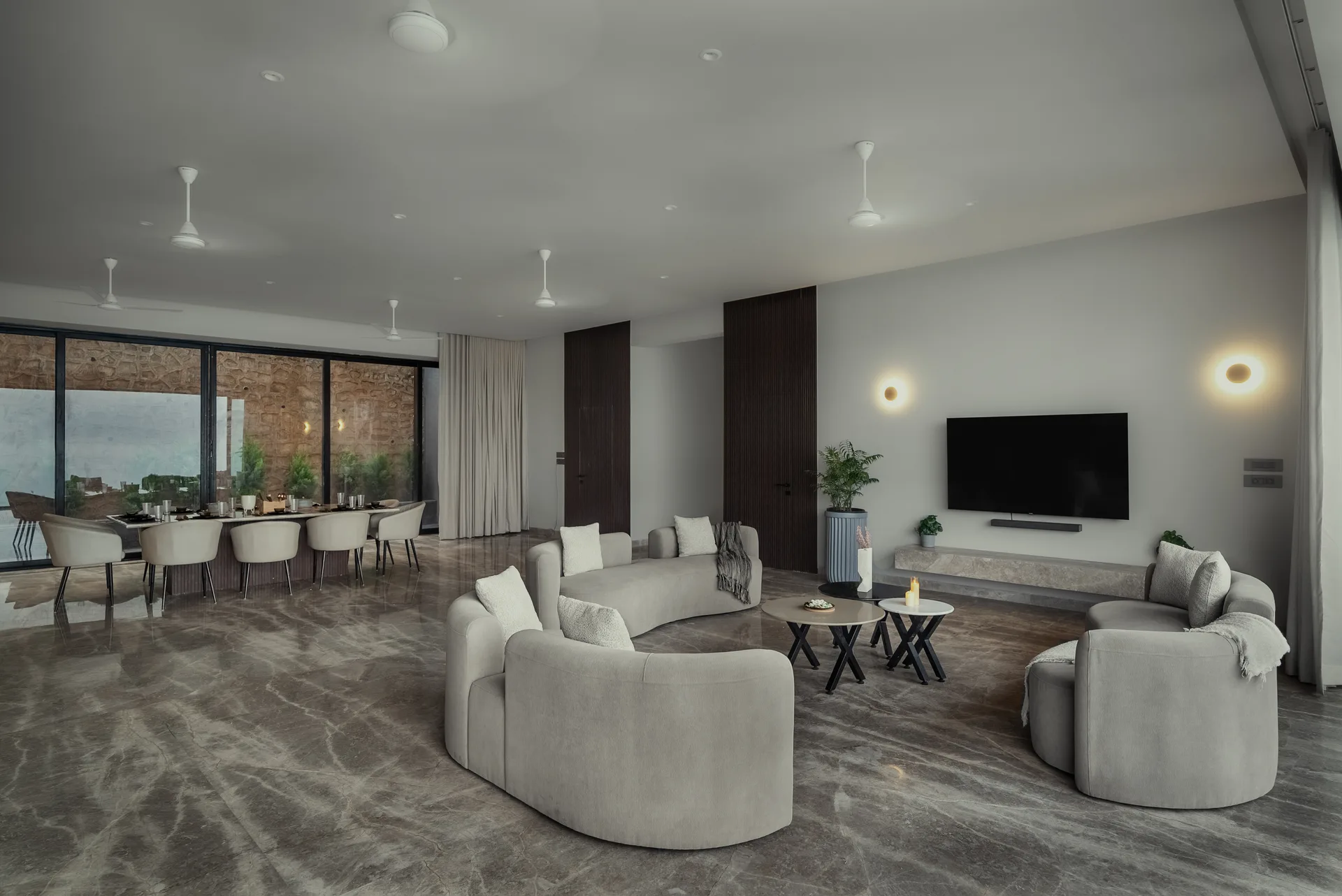Echo Ridge — Living Area with TV
