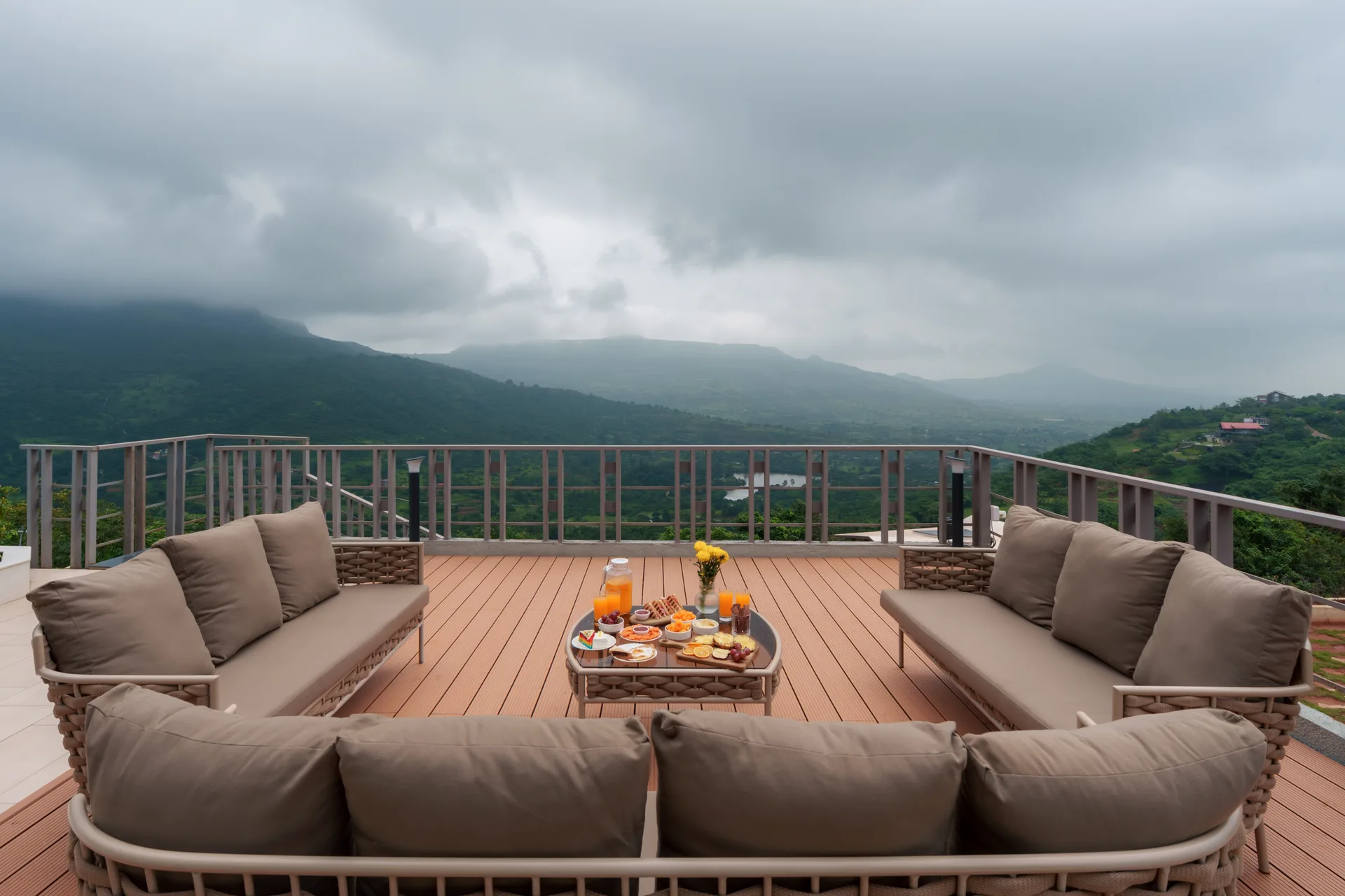 Green Atlas Villa preview
